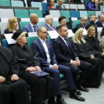 04.10.2024. Kielce. Studenci Wydziału Lekarskiego Collegium Medicum Uniwersytetu Jana Kochanowskiego w Kielcach zainaugurowali nowy rok akademicki / Fot. Wiktor Taszłow – Radio Kielce