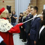 04.10.2024. Kielce. Studenci Wydziału Lekarskiego Collegium Medicum Uniwersytetu Jana Kochanowskiego w Kielcach zainaugurowali nowy rok akademicki / Fot. Wiktor Taszłow – Radio Kielce