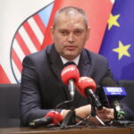 07.10.20204. Kielce. Konferencja inspektorów nadzoru budowlanego z regionu świętokrzyskiego. Na zdjęciu: Jacek Nowak - powiatowy inspektor nadzoru budowlanego z powiatu jędrzejowskiego / Fot. Wiktor Taszłow - Radio Kielce