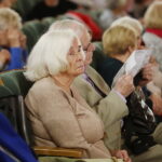 07.10.2024. Kielce. Inauguracja roku akademickiego Świętokrzyskiego Uniwersytetu III Wieku. / Fot. Witor Taszłow - Radio Kielce