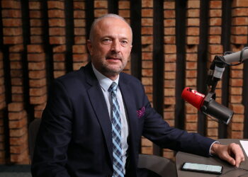 11.10.2024 Radio Kielce. Rozmowa Dnia. Na zdjęciu: Krzysztof Adamczyk – prezes Chemar SA w Kielcach / Fot. Wiktor Taszłow - Radio Kielce