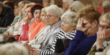 15.10.2024. Kielce. Inauguracja roku akademickiego Uniwersytetu Trzeciego Wieku „Ponad Czasem” / Fot. Wiktor Taszłow - Radio Kielce