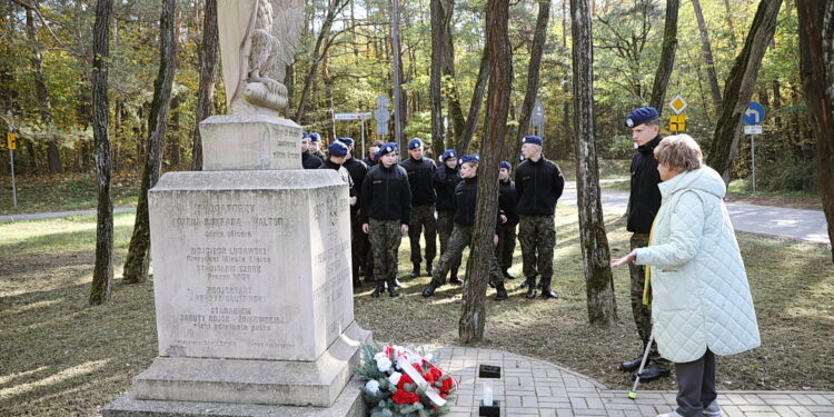 21.10.2024. Kielce. Obchody 102 rocznicy wejścia 2. Pułku Artylerii Lekkiej Legionów do miasta / Fot. Wiktor Taszłow - Radio Kielce