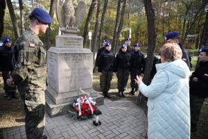 21.10.2024. Kielce. Obchody 102 rocznicy wejścia 2. Pułku Artylerii Lekkiej Legionów do miasta / Fot. Wiktor Taszłow - Radio Kielce