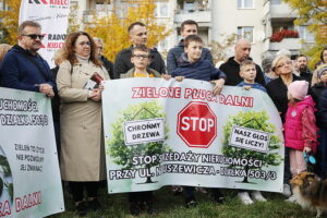 23.10.2024. Kielce. Osiedle Pod Dalnią. Program „Interwencja” / Fot. Wiktor Taszłow - Radio Kielce