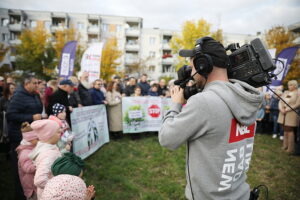 23.10.2024. Kielce. Osiedle Pod Dalnią. Program „Interwencja” / Fot. Wiktor Taszłow - Radio Kielce