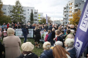 23.10.2024. Kielce. Osiedle Pod Dalnią. Program „Interwencja” / Fot. Wiktor Taszłow - Radio Kielce