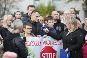 23.10.2024. Kielce. Osiedle Pod Dalnią. Program „Interwencja” / Fot. Wiktor Taszłow - Radio Kielce