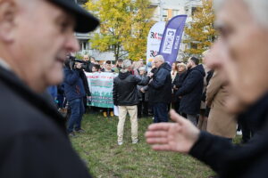 23.10.2024. Kielce. Osiedle Pod Dalnią. Program „Interwencja” / Fot. Wiktor Taszłow - Radio Kielce