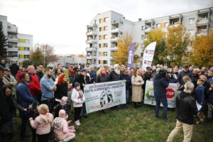 23.10.2024. Kielce. Osiedle Pod Dalnią. Program „Interwencja” / Fot. Wiktor Taszłow - Radio Kielce