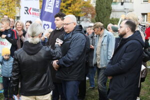 23.10.2024. Kielce. Osiedle Pod Dalnią. Program „Interwencja” / Fot. Wiktor Taszłow - Radio Kielce