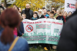 23.10.2024. Kielce. Osiedle Pod Dalnią. Program „Interwencja” / Fot. Wiktor Taszłow - Radio Kielce