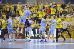 23.10.2024. Kielce. Mecz 6. kolejki Ligi Mistrzów: Industria Kielce - Aalborg Handbold / Fot. Wiktor Taszłow - Radio Kielce