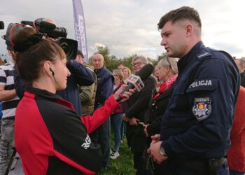 09.10.2024. Pomorzany w gminie Końskie. Program „Interwencja” Radia Kielce i TVP3 Kielce na ulicy Chałubińskiego / Fot. Marcin Naporowski - Radio Kielce