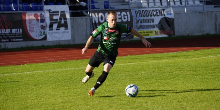 Star lepszy od Pogoni Sokoła. Patryk Winsztal bohaterem - Radio Kielce 12.10.2024. Starachowice. Mecz Star Starachowice - KS Wiązownica / Fot. Adrian Karwat - Radio Kielce