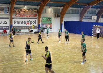 12.10.2024. Końskie. 5. kolejka I ligi piłkarzy ręcznych: KSSPR Końskie - Zagłębie Handball Team Sosnowiec / Fot. Kamil Król - Radio Kielce