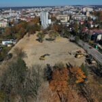 25.10.2024. Kielce. Ul. Langiewicza. Teren po dawnym szpitaliku dziecięcym / Fot. Jarosław Kubalski - Radio Kielce