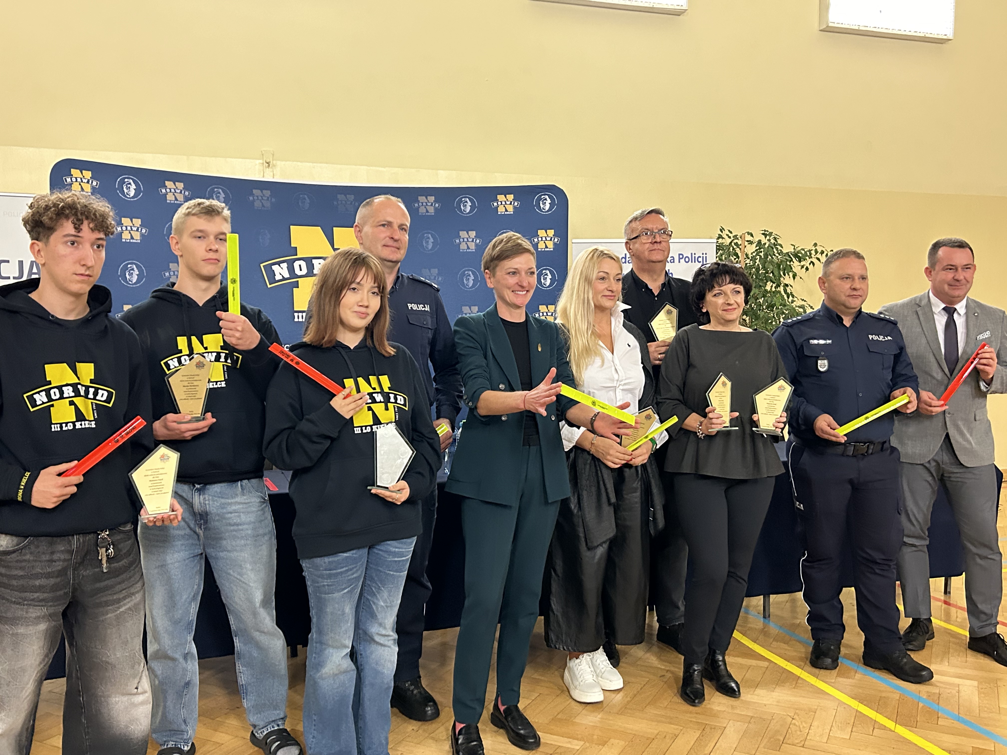 Kielecka młodzież zachęca do noszenia odblasków