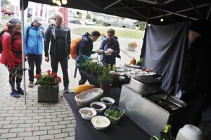 05.10.2024. Chęciny. Maraton Pieszy Pięćdziesiątka Świętokrzyska. / Fot. Jarosław Kubalski - Radio Kielce