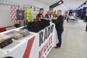 05.10.2024. Chęciny. Maraton Pieszy Pięćdziesiątka Świętokrzyska. / Fot. Jarosław Kubalski - Radio Kielce