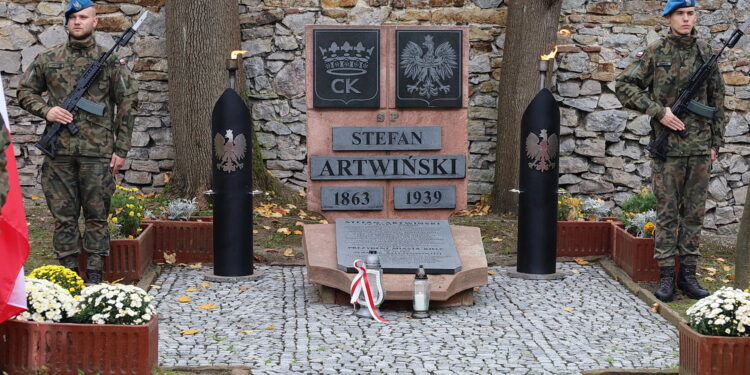 Stefan Artwiński jest wzorem dla samorządowców i mieszkańców