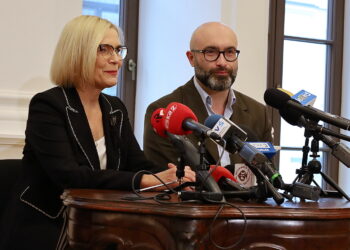 Marszałek powoła pełniącego obowiązki dyrektora?