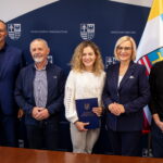 08.10.2024. Kielce. Podpisanie umowy pomiędzy Darią Pikulik, a Renatą Janik na promowanie województwa świętokrzyskiego. / Fot. swietokrzyskie.pro