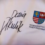 08.10.2024. Kielce. Podpisanie umowy pomiędzy Darią Pikulik, a Renatą Janik na promowanie województwa świętokrzyskiego. / Fot. swietokrzyskie.pro