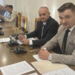 Kolejna sesja w Bodzentynie bez decyzji