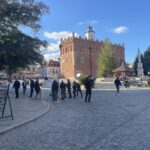 Ekipa serialu „Ojciec Mateusz" w Sandomierzu / Fot. Grażyna Szlęzak - Radio Kielce