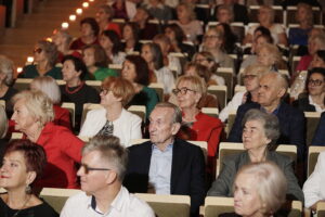 01.10.2024 Kielce. Uroczysta Inauguracja Roku Akademickiego Uniwersytetów Trzeciego Wieku z woj. świętokrzyskiego / Fot. Jarosław Kubalski - Radio Kielce