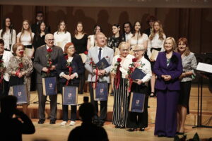 01.10.2024 Kielce. Uroczysta Inauguracja Roku Akademickiego Uniwersytetów Trzeciego Wieku z woj. świętokrzyskiego / Fot. Jarosław Kubalski - Radio Kielce