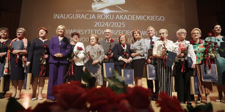 01.10.2024 Kielce. Uroczysta Inauguracja Roku Akademickiego Uniwersytetów Trzeciego Wieku z woj. świętokrzyskiego / Fot. Jarosław Kubalski - Radio Kielce