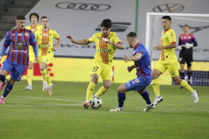 18.10.2024 Kielce. Mecz Korona Kielce - Piast Gliwice / Fot. Jarosław Kubalski - Radio Kielce