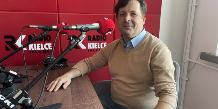 Krzysztof Jonaszek, nauczyciel w Zespole Szkół Gastronomicznych i Hotelarskich w Sandomierzu. / Fot. Grażyna Szlęzak