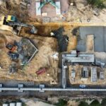 Budowa przyszkolnej infrastruktury sportowej / źródło: bieliny.pl