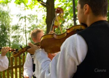 RYM SIĘ NIESIE PO POLU PO LESIE. „Poznołem dziewuchę” [POSŁUCHAJ] - Radio Kielce
