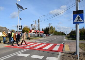 Ostrożanka, Wyremontowane przejście dla pieszych, fot. UG Mirzec