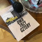 „Dwa trzy cztery” - powieść kryminalna, którą napisał ksiądz Wojciech Kania z Kurii Diecezjalnej Sandomierzu / Fot. Grazyna Szlęzak - Radio Kielce