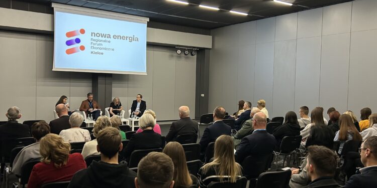 25.11.2024. Kielce. Regionalne Forum Ekonomiczne Nowa Energia Kielce / Fot. Marcin Marszałek - Radio Kielce