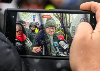 Siekierski przyjechał do rolników blokujących przejście graniczne w Medyce