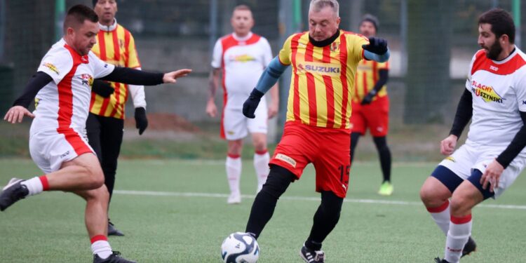 Świętokrzyska Liga Oldbojów. Korona Kielce - Star Starachowice / Fot. Krzysztof Klimek