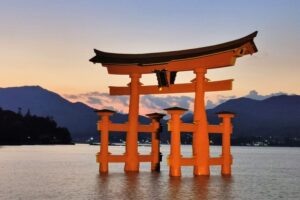 Muzyczne podróże przez świat. Japonia. Miyajima / Fot. Danuta Rasała