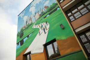 Kielce. Liceum Żeromskiego. Mural / Fot. Wiktor Taszłow - Radio Kielce