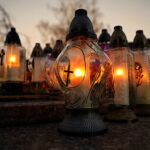 01.11.2024. Kielce. Cmentarz Stary o zachodzie słońca / Fot. Wiktor Taszłow - Radio Kielce