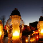 01.11.2024. Kielce. Cmentarz Stary o zachodzie słońca / Fot. Wiktor Taszłow - Radio Kielce