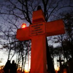 01.11.2024. Kielce. Cmentarz Stary o zachodzie słońca / Fot. Wiktor Taszłow - Radio Kielce