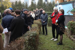 7.11.2024. Kielce. Odsłonięcie muralu na I LO / Fot. Wiktor Taszłow – Radio Kielce