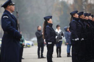 7.11.2024. Kielce. Uroczystość ślubowanie policjantów / Fot. Wiktor Taszłow – Radio Kielce