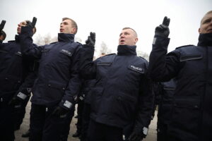 7.11.2024. Kielce. Uroczystość ślubowanie policjantów / Fot. Wiktor Taszłow – Radio Kielce